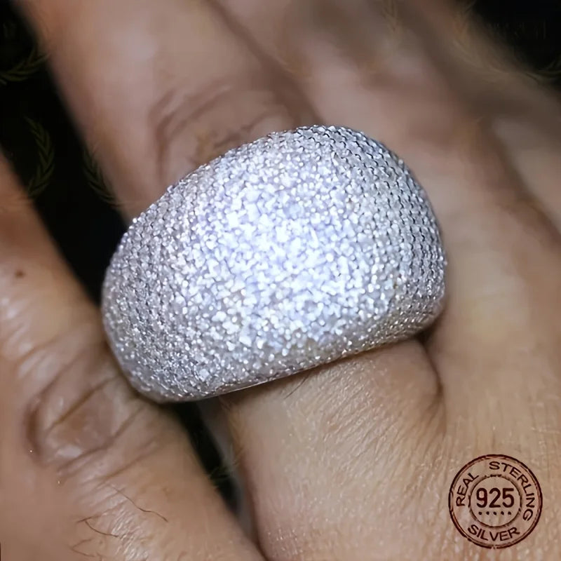 Bague hiphop ornée de zircons ronds
