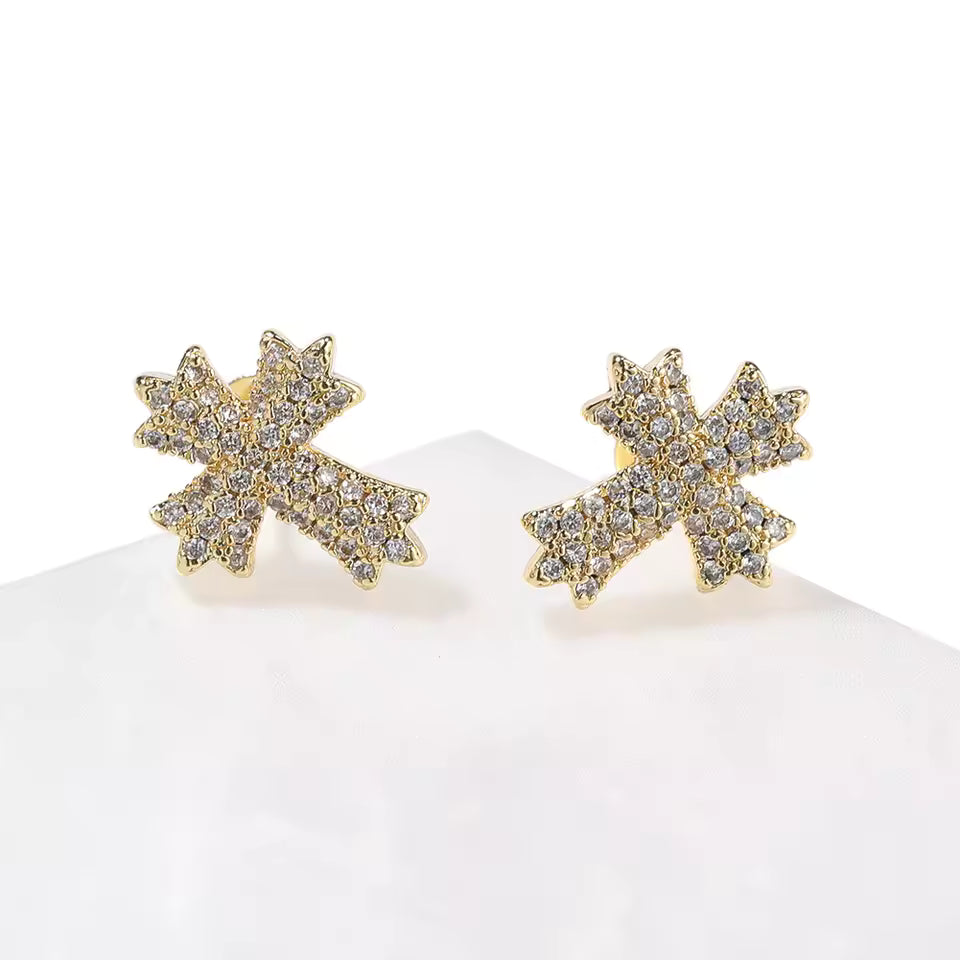 Boucles d`oreilles en croix de 3 branches