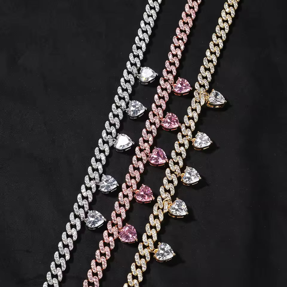 collier petits cœurs