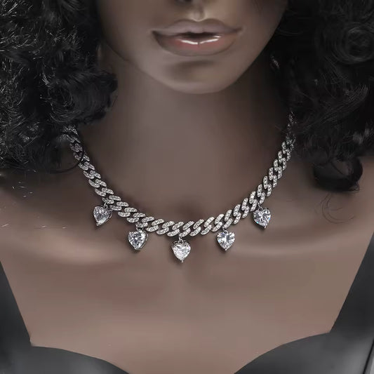 collier petits cœurs