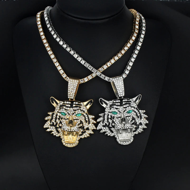 Collier hiphop avec pendentif TIGER
