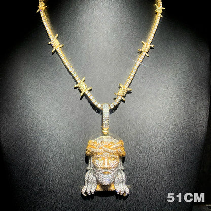 Collier a pendentif tête de Jésus-Christ